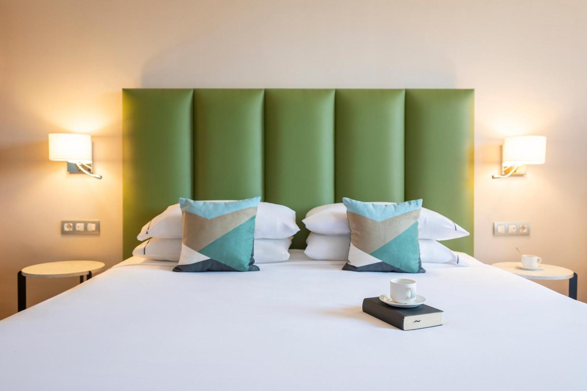 Hotel Hesperia Barcelona Sant Just Sant Just Desvern Exterior foto